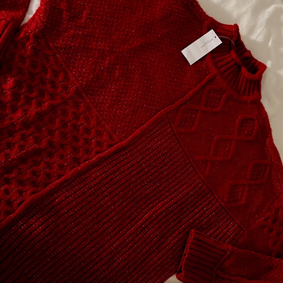 A red knitted sweater from American Eagle never worn! - Picture 3 of 4